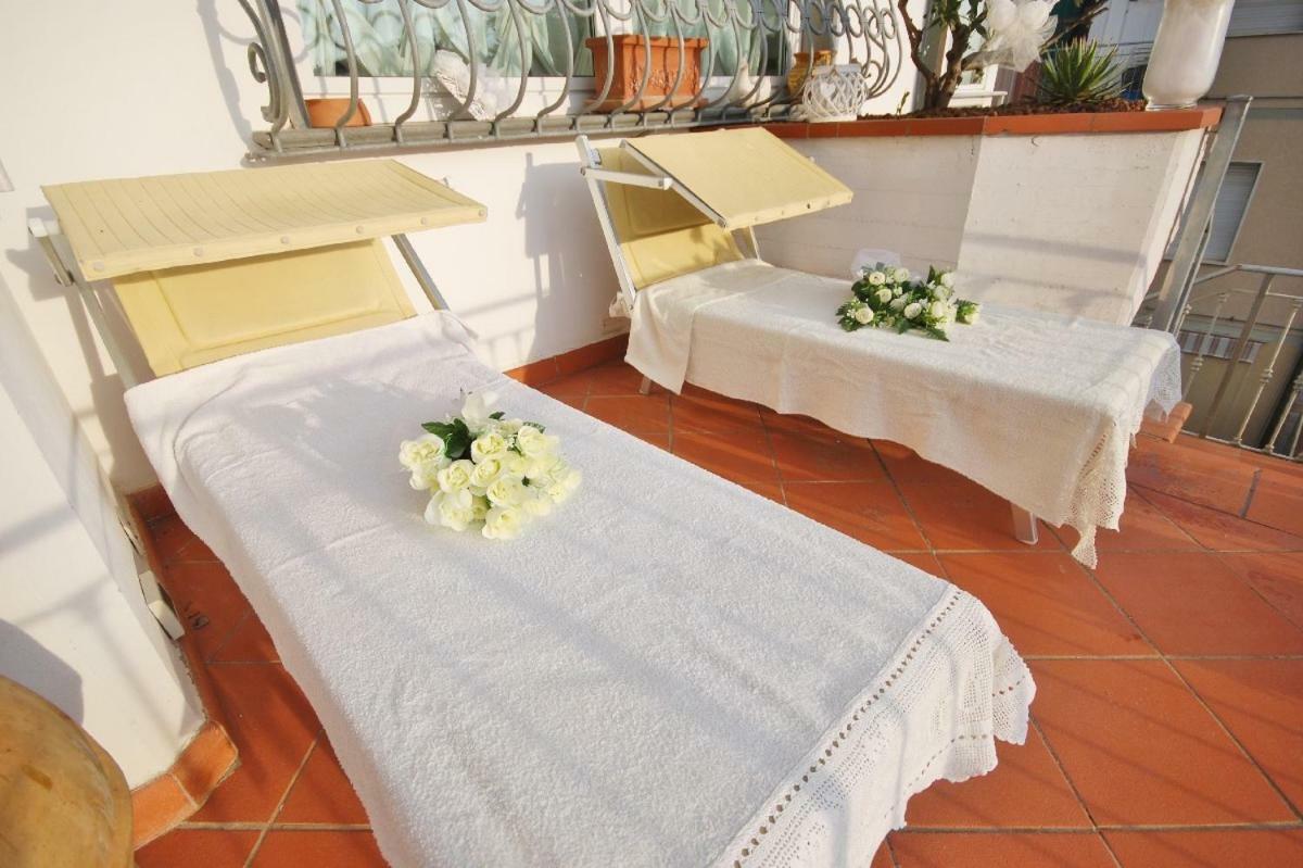 Raffinato Attico Vicino Al Mare Con Solarium Lido Di Camaiore Eksteriør bilde