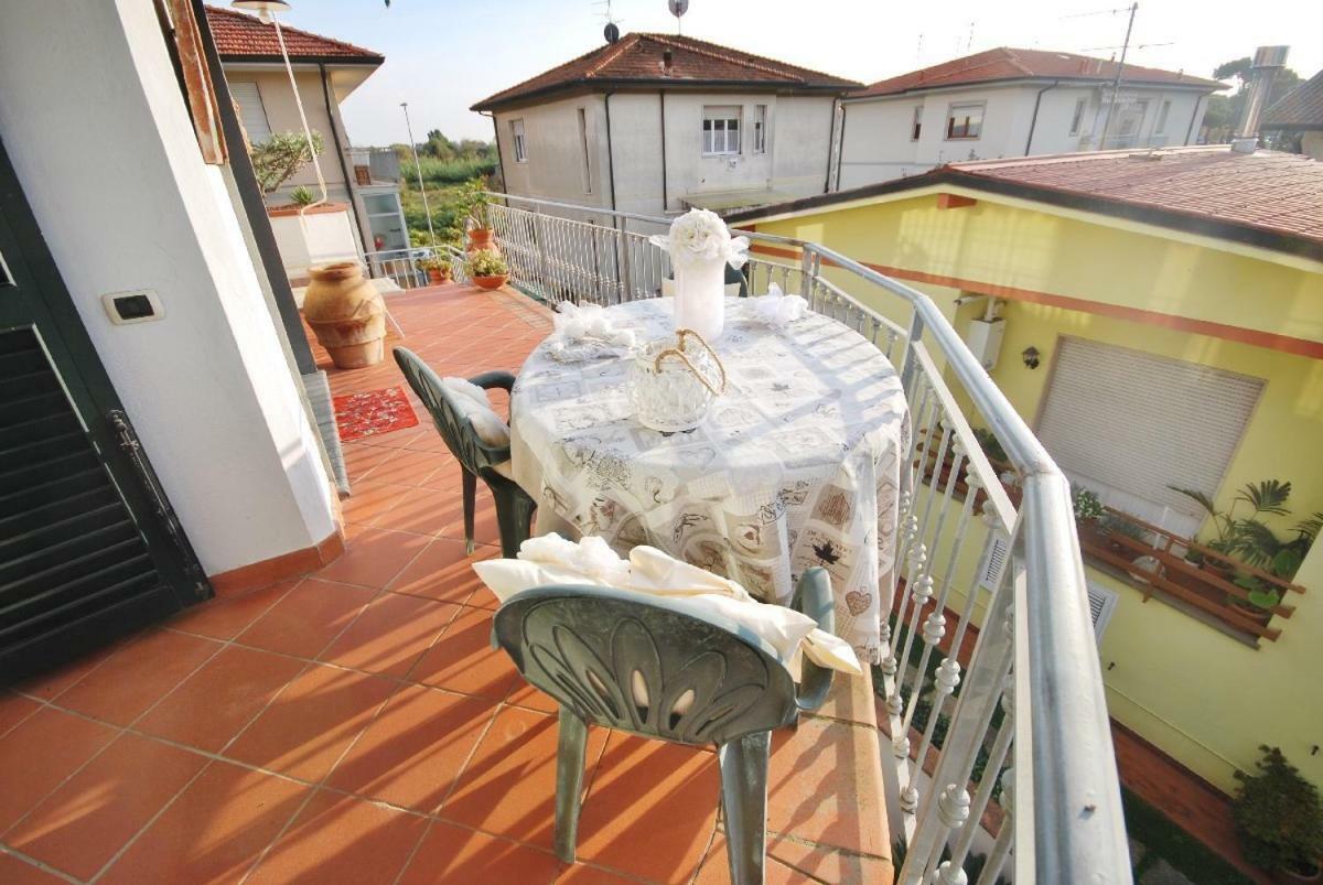 Raffinato Attico Vicino Al Mare Con Solarium Lido Di Camaiore Eksteriør bilde