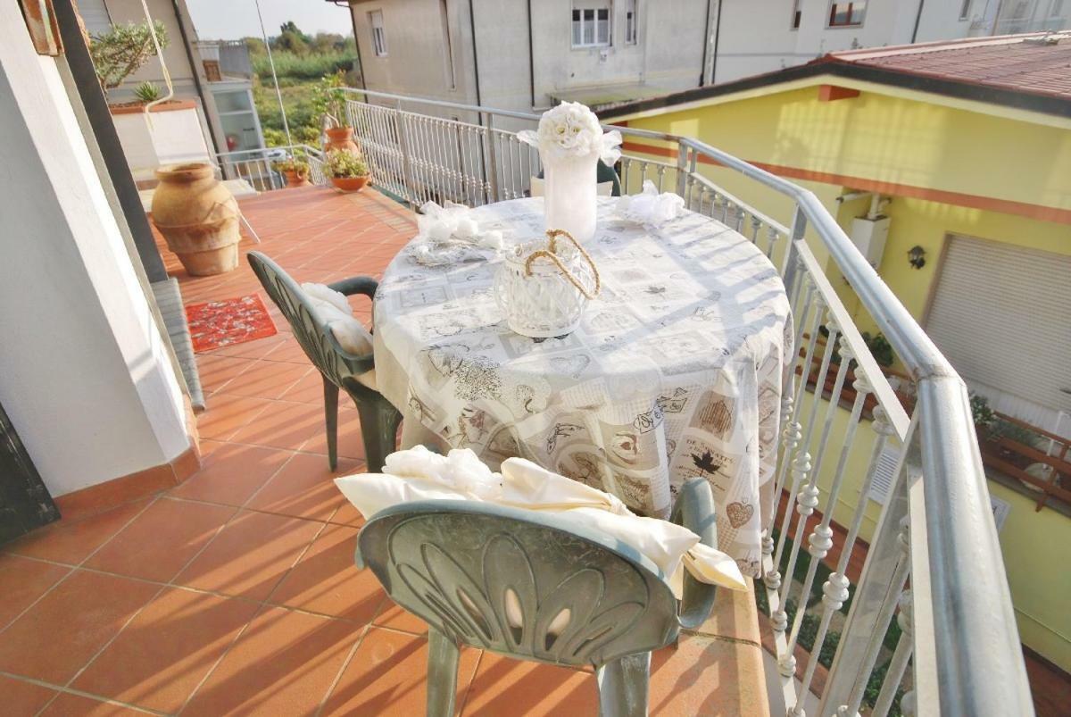 Raffinato Attico Vicino Al Mare Con Solarium Lido Di Camaiore Eksteriør bilde
